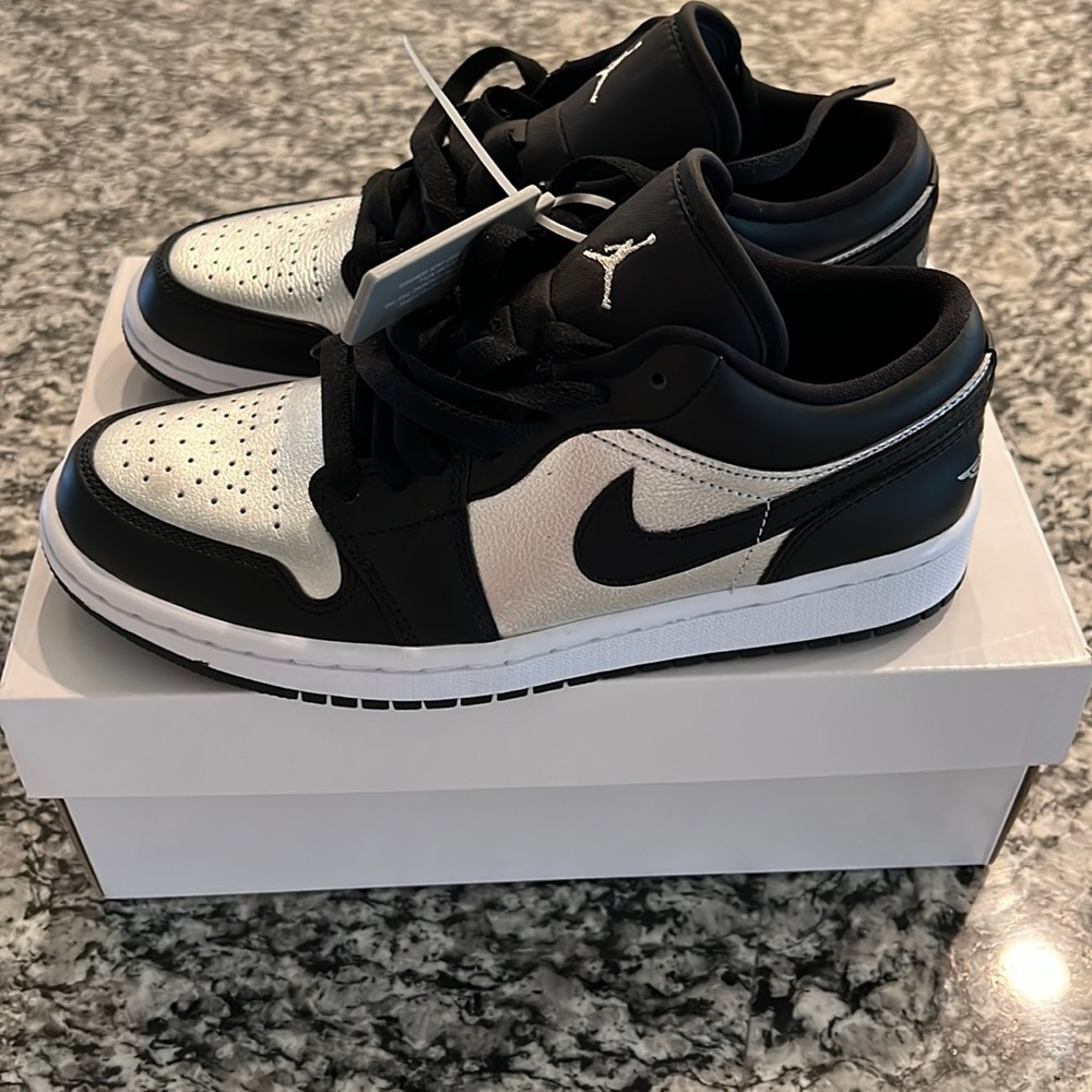 Jordan Low 1- SPECIAL EDITION